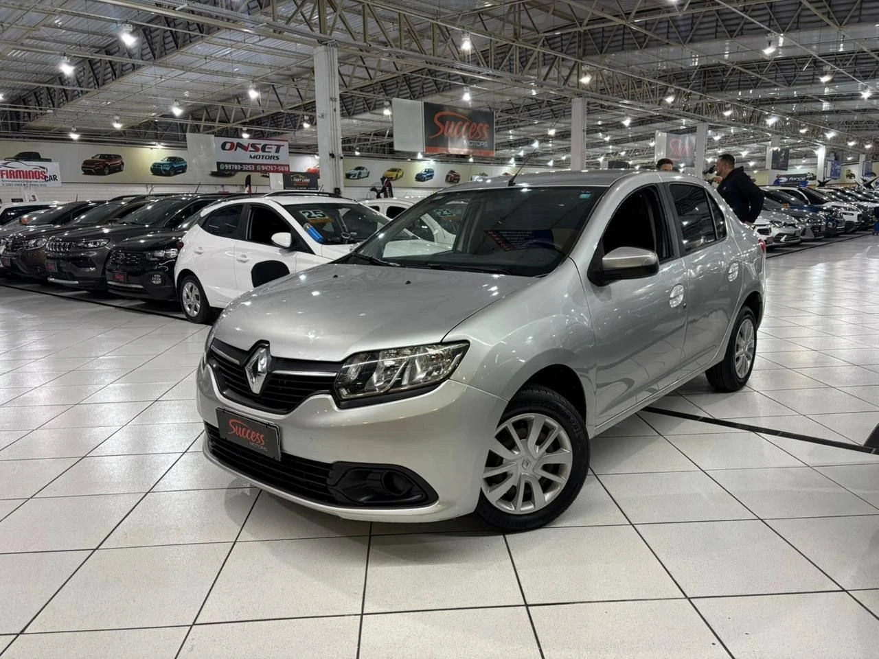 RENAULT LOGAN