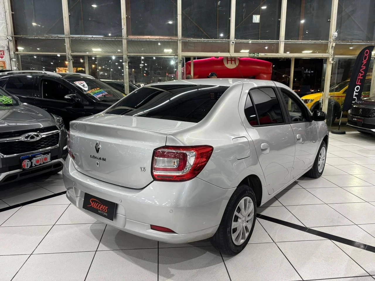 RENAULT LOGAN
