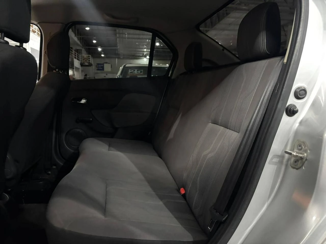 RENAULT LOGAN