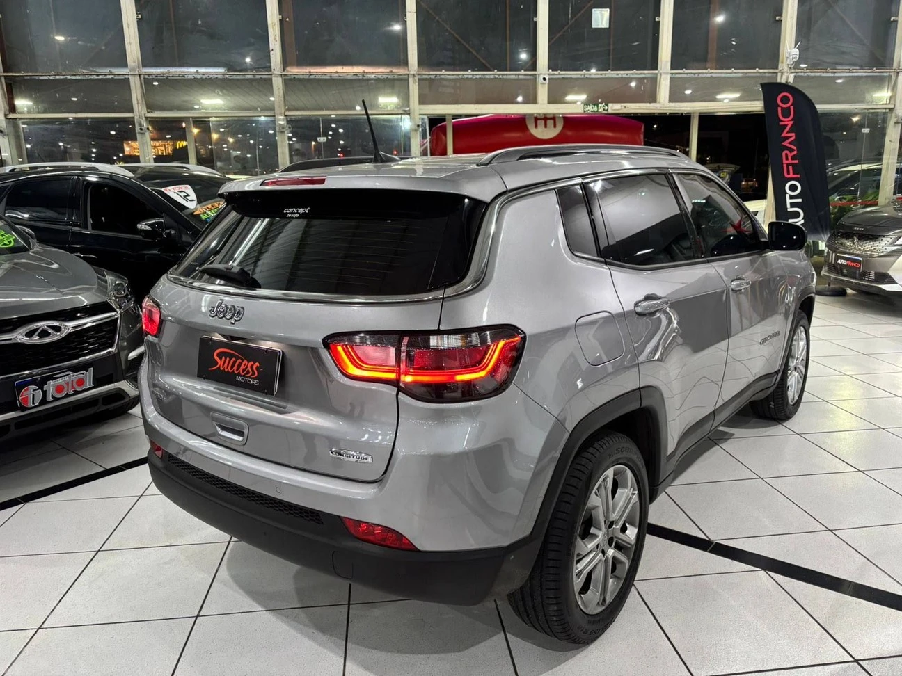 JEEP COMPASS