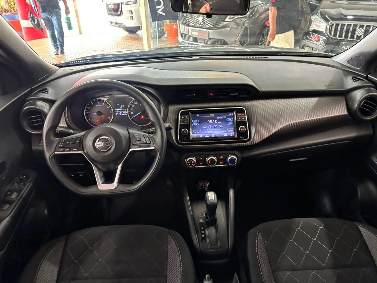 NISSAN KICKS