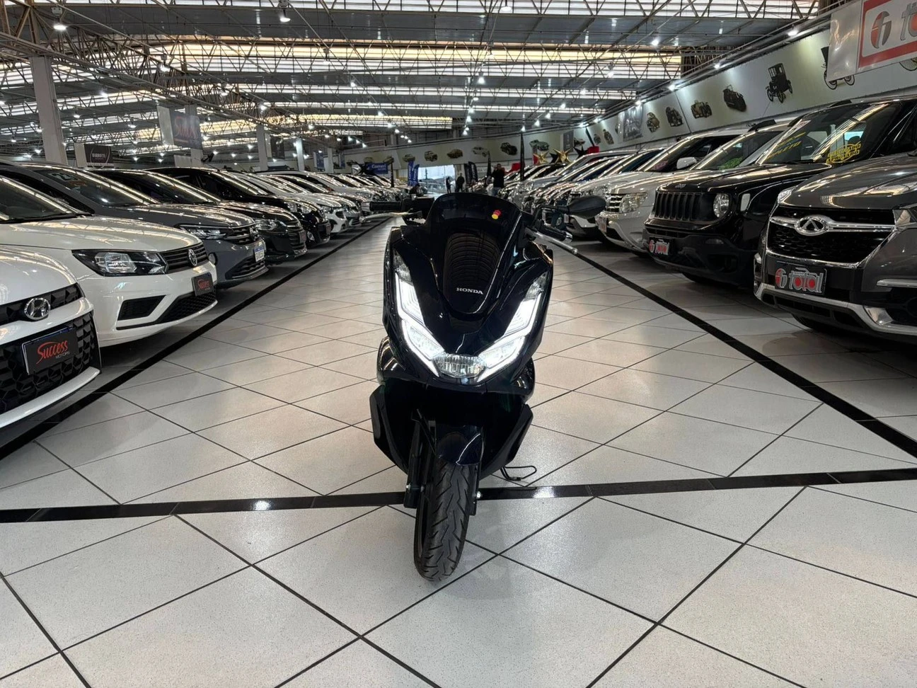 HONDA PCX DLX