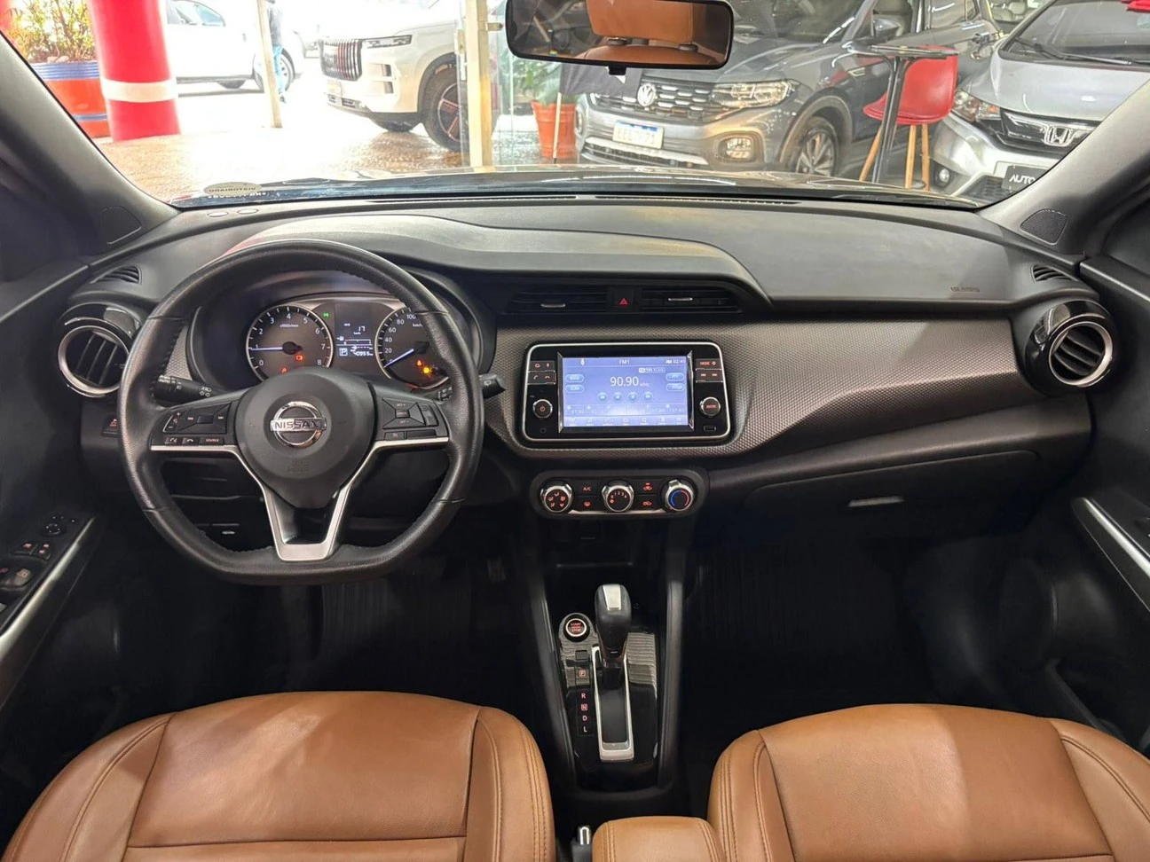 NISSAN KICKS