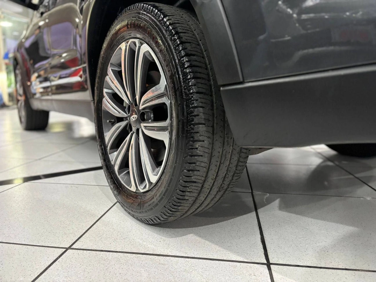 CHERY TIGGO 8