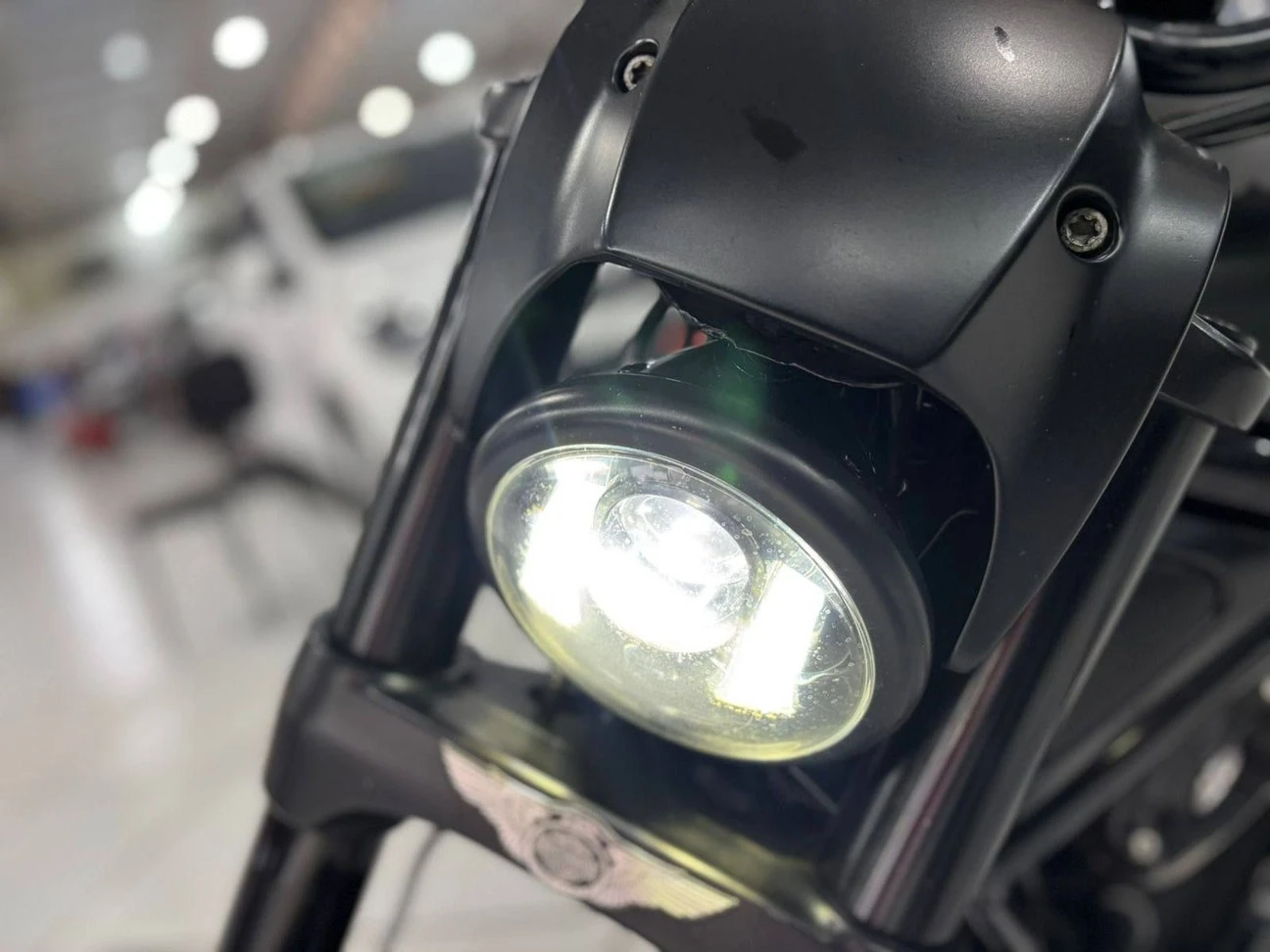 HARLEY-DAVIDSON V ROD 10TH ANNIVERSARY EDITION