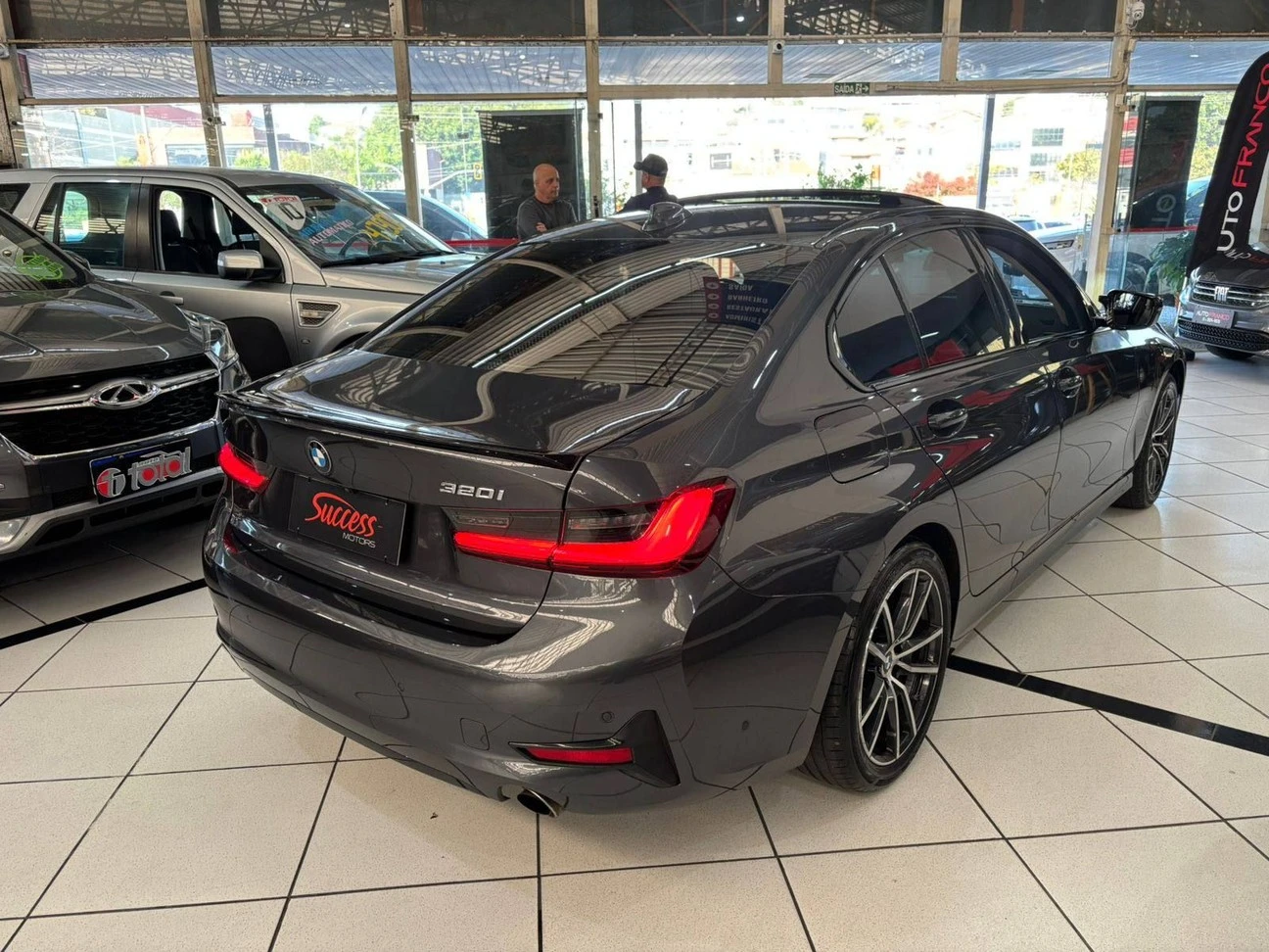 BMW 320I