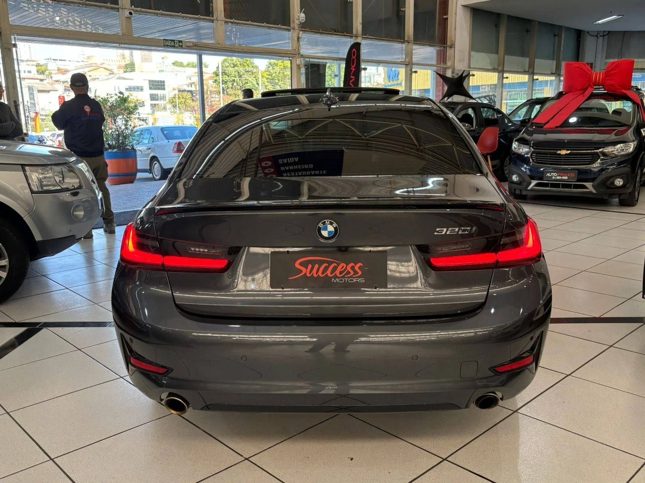 BMW 320I