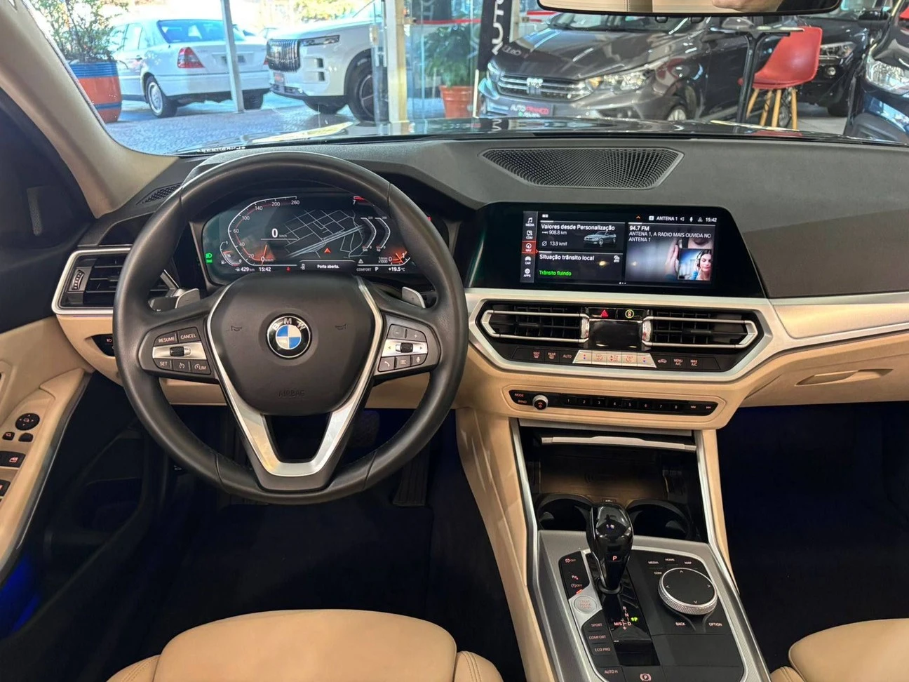 BMW 320I