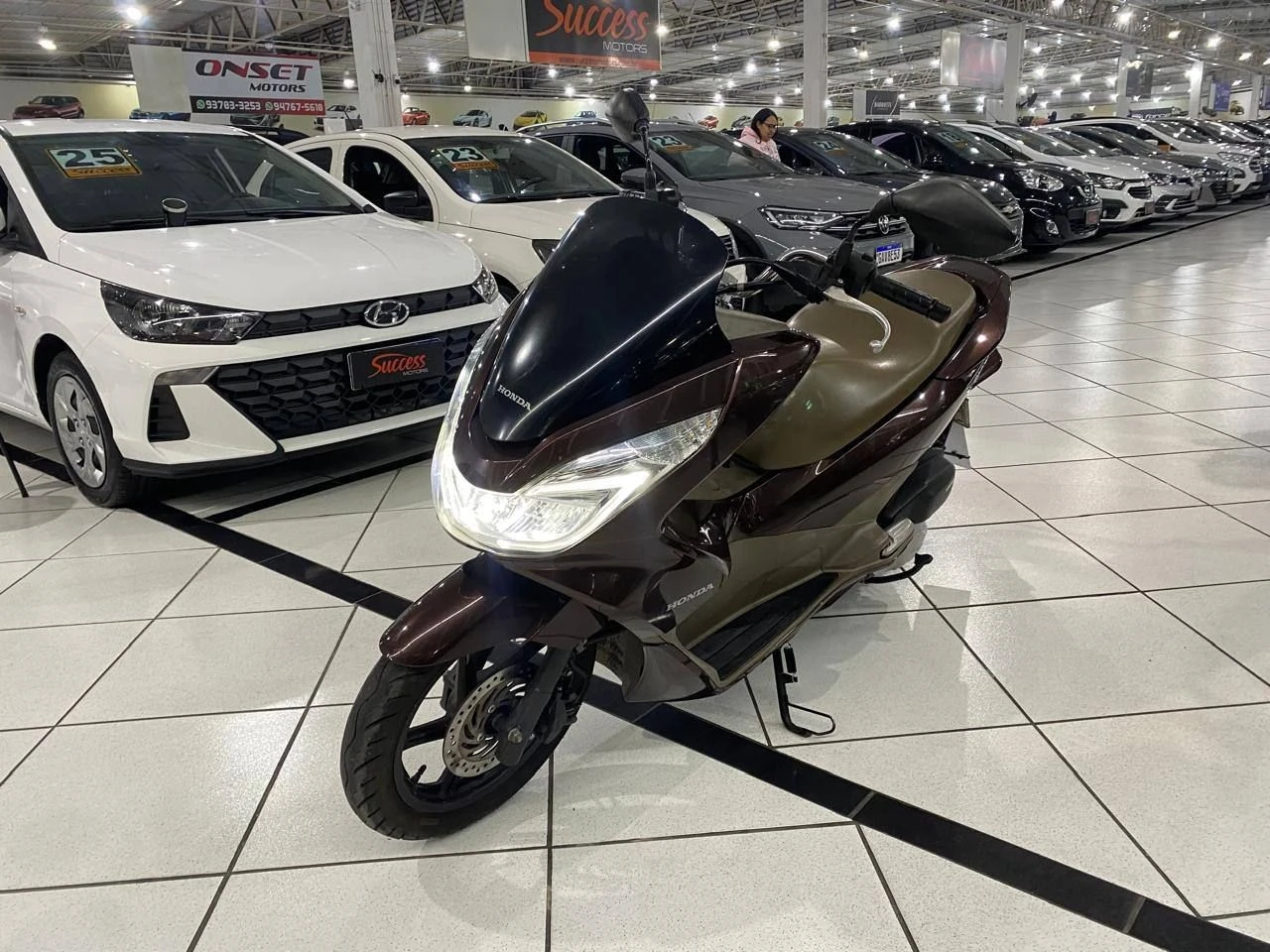 HONDA PCX DLX