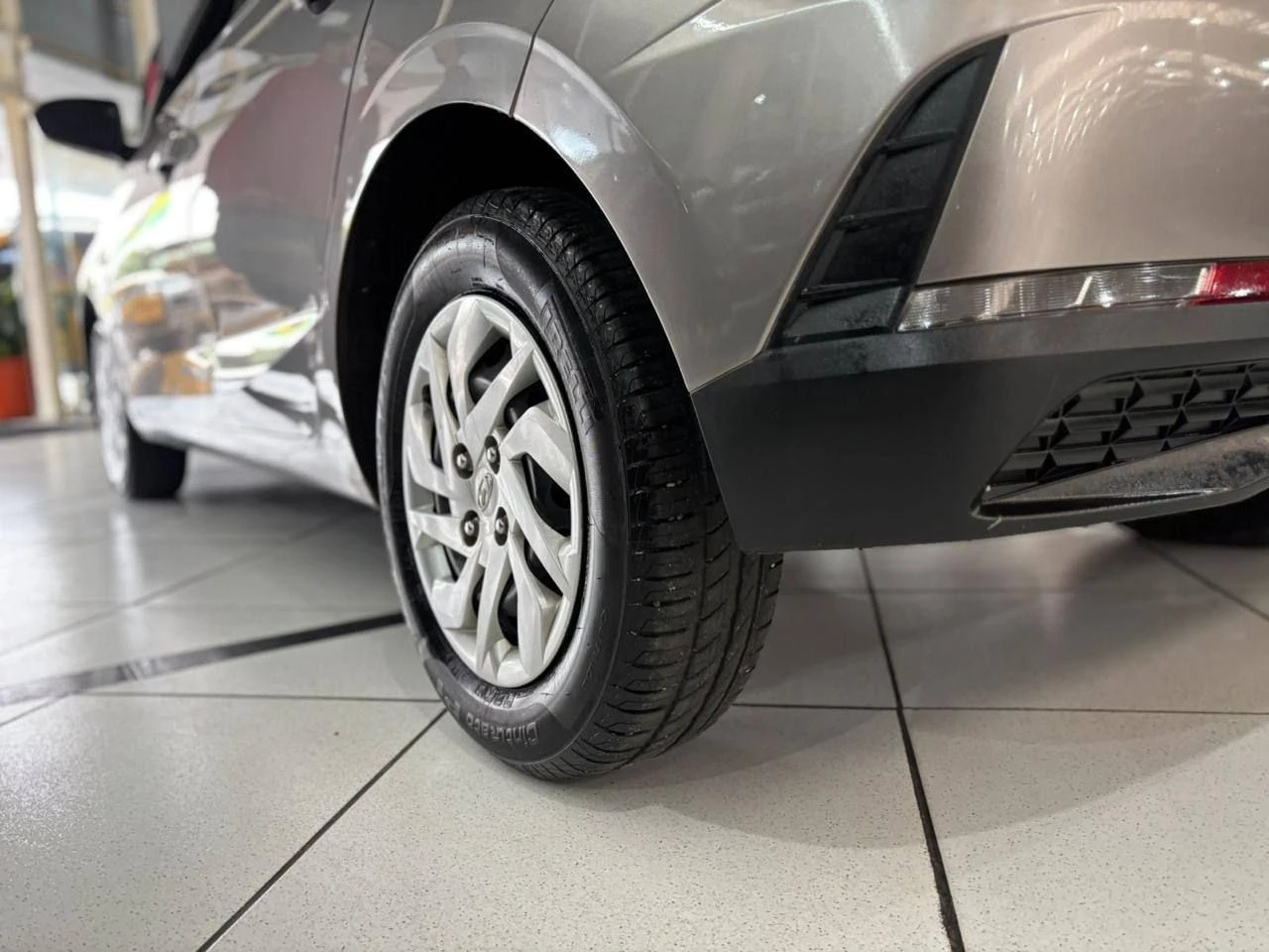 HYUNDAI HB20