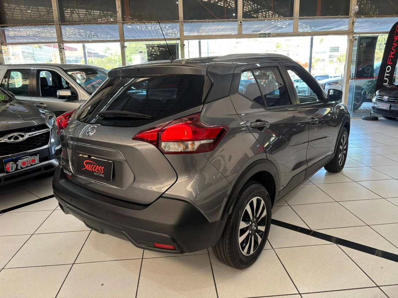 NISSAN KICKS