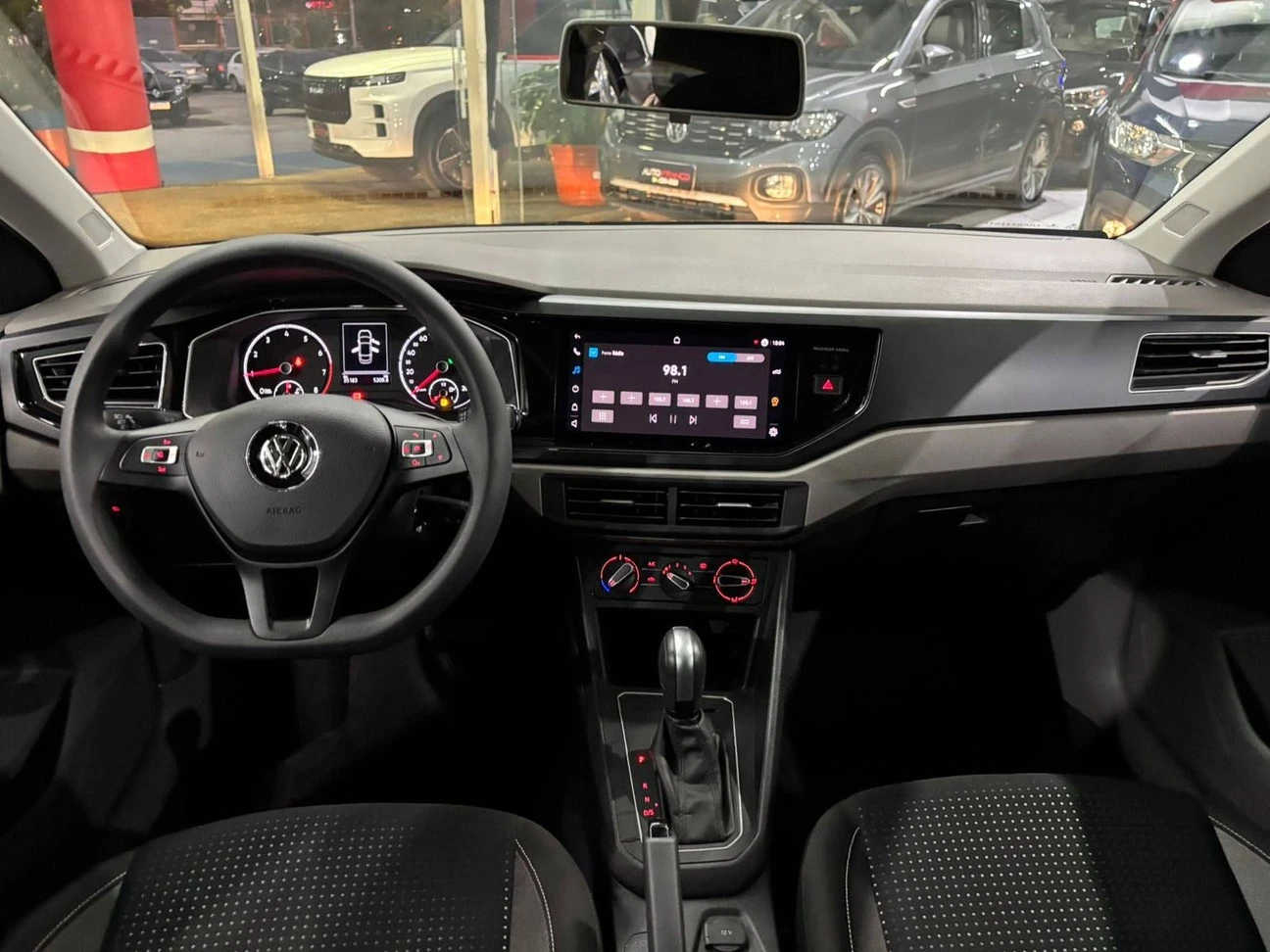 VOLKSWAGEN VIRTUS