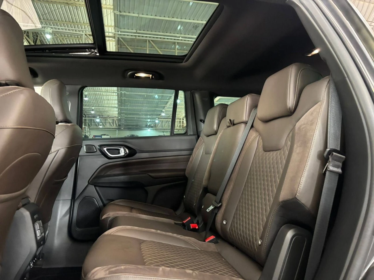JEEP COMMANDER