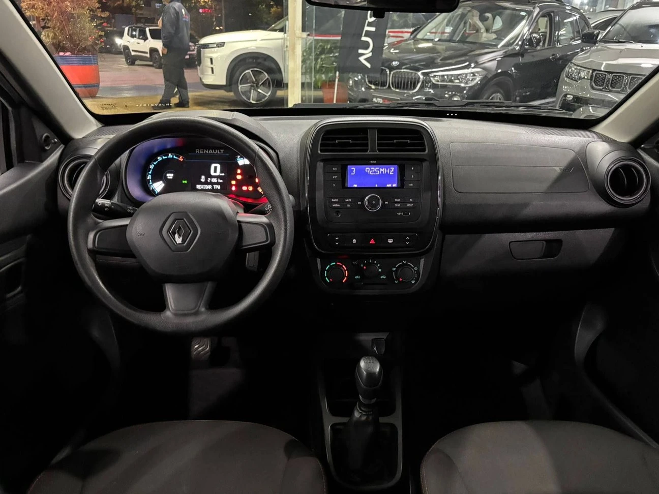 RENAULT KWID