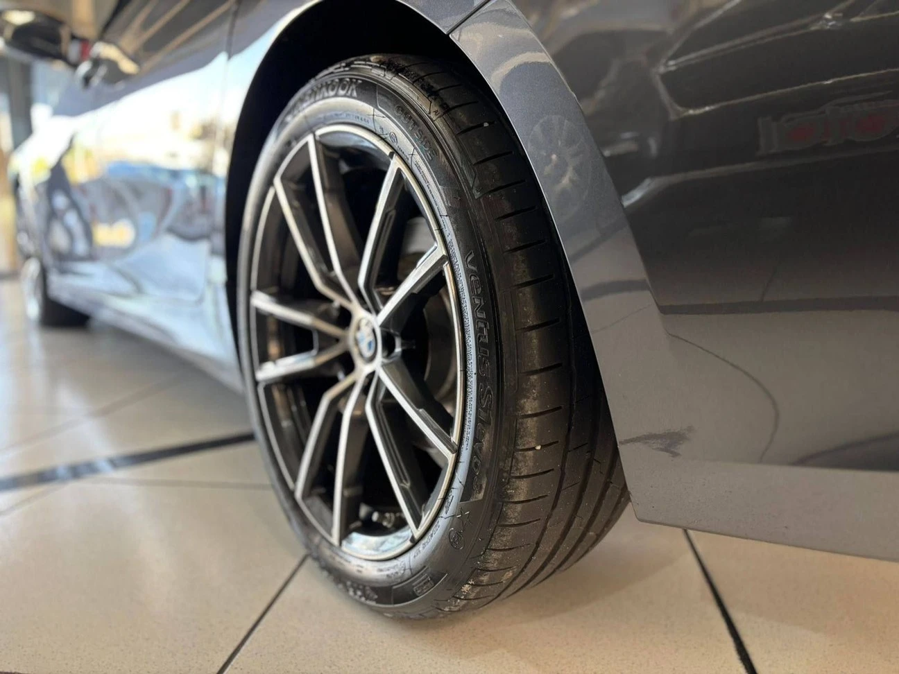 BMW 320I