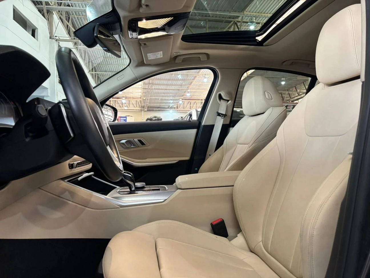 BMW 320I