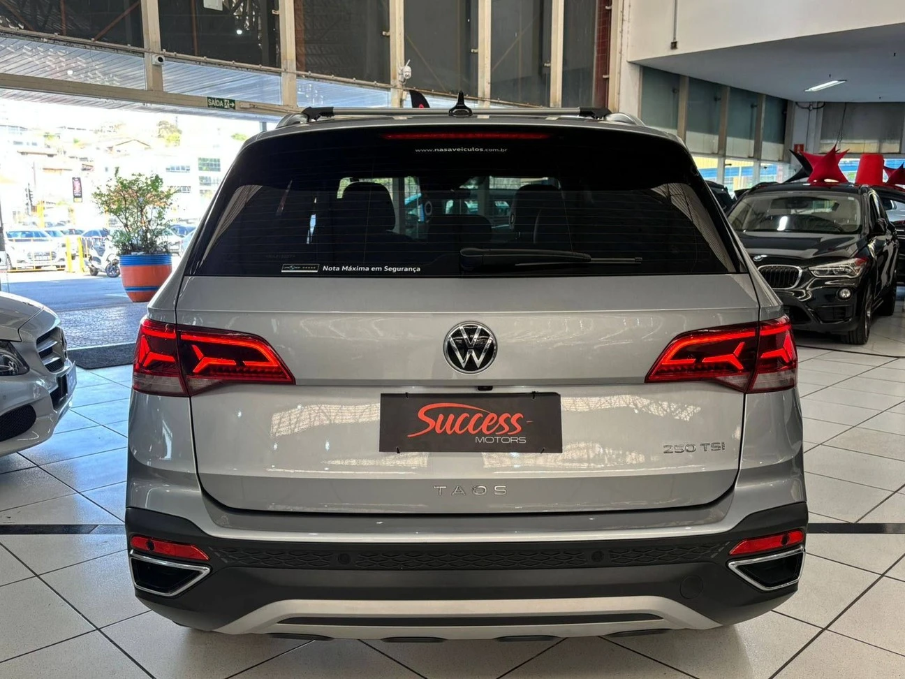 VOLKSWAGEN TAOS