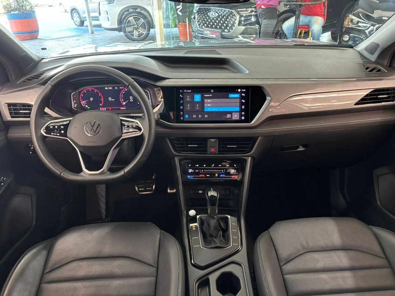 VOLKSWAGEN TAOS