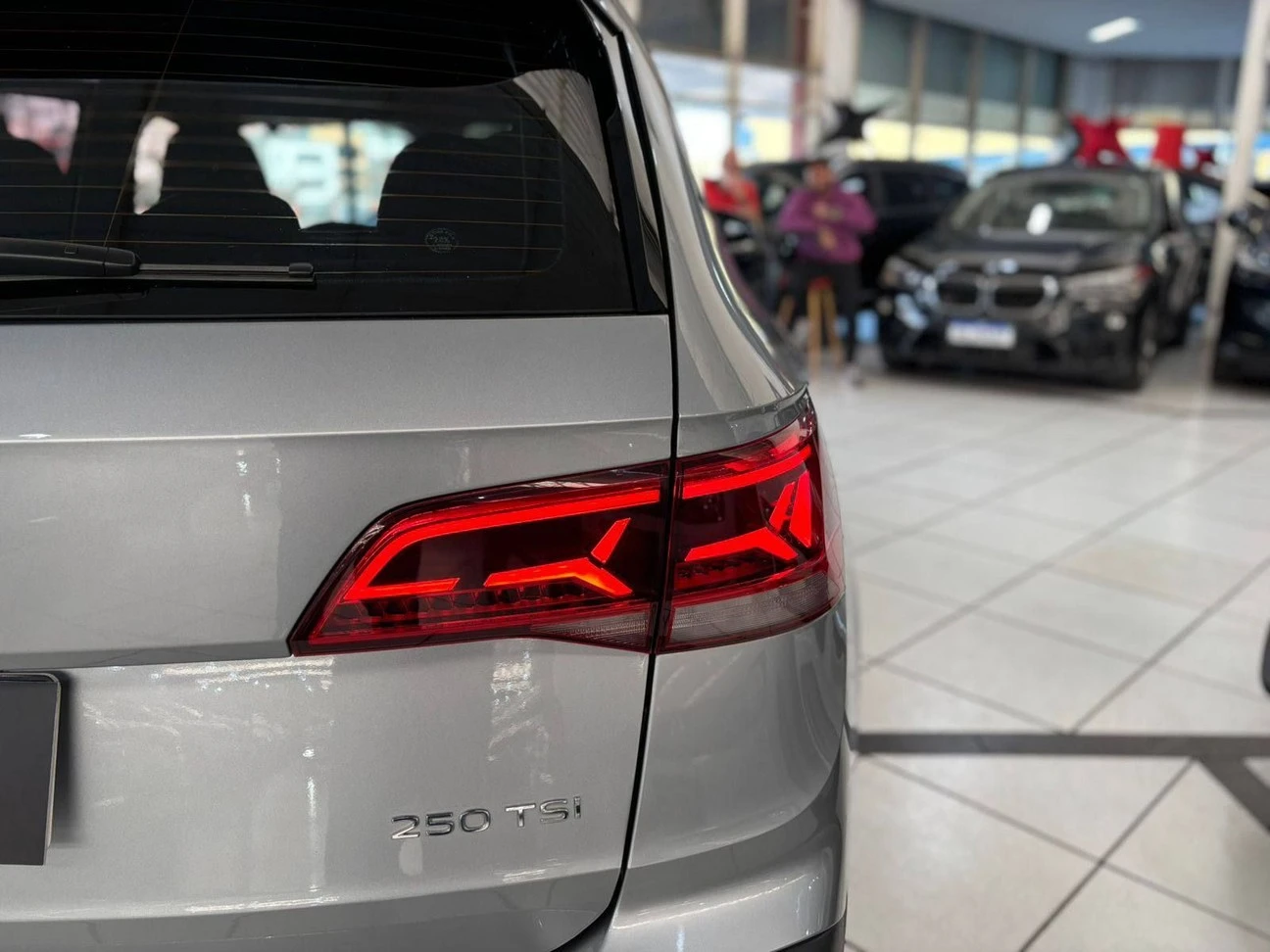 VOLKSWAGEN TAOS