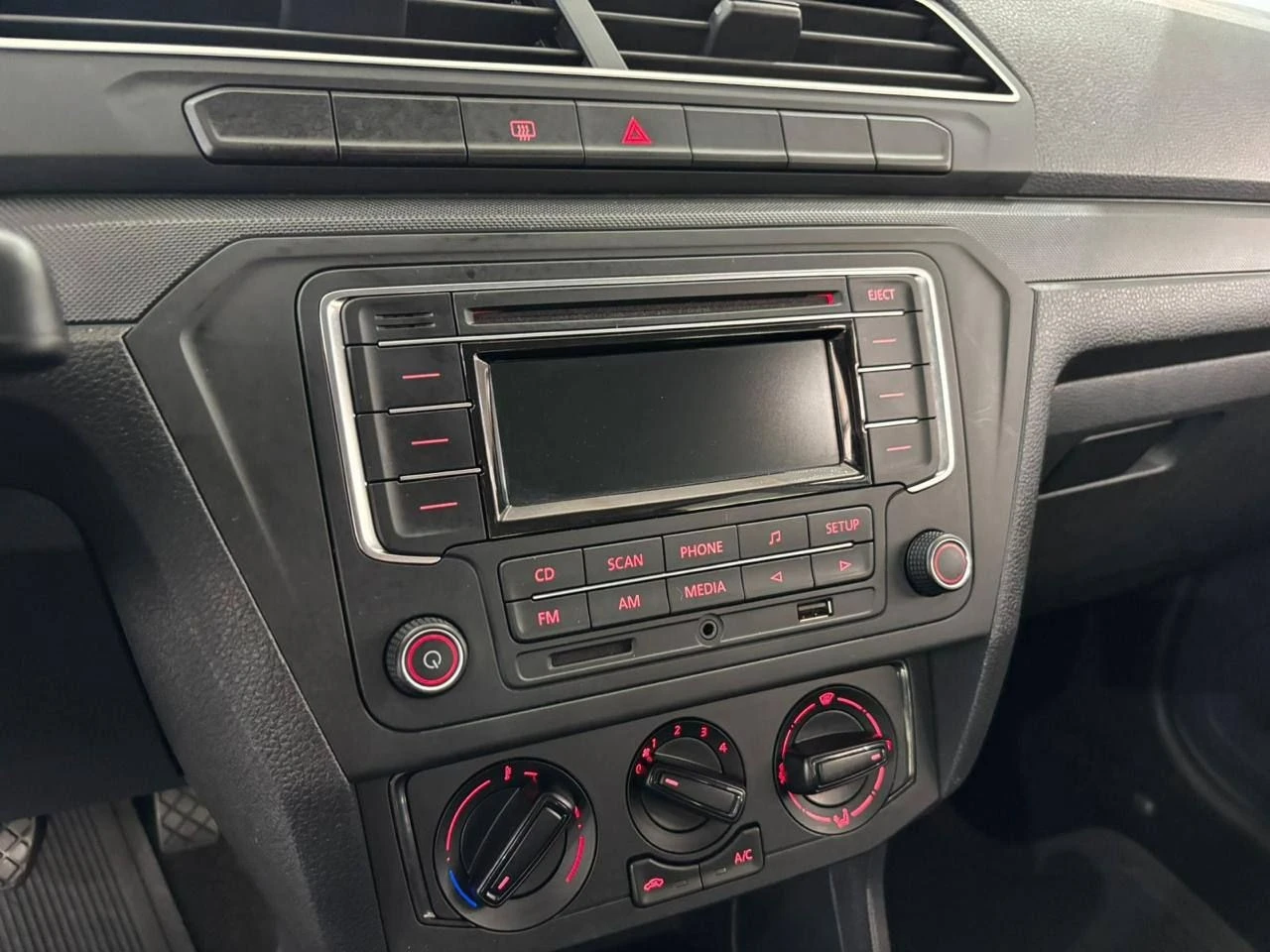 VOLKSWAGEN VOYAGE