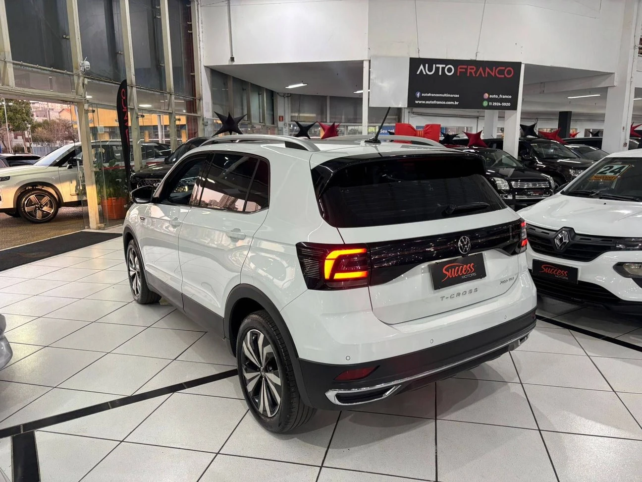 VOLKSWAGEN T-CROSS