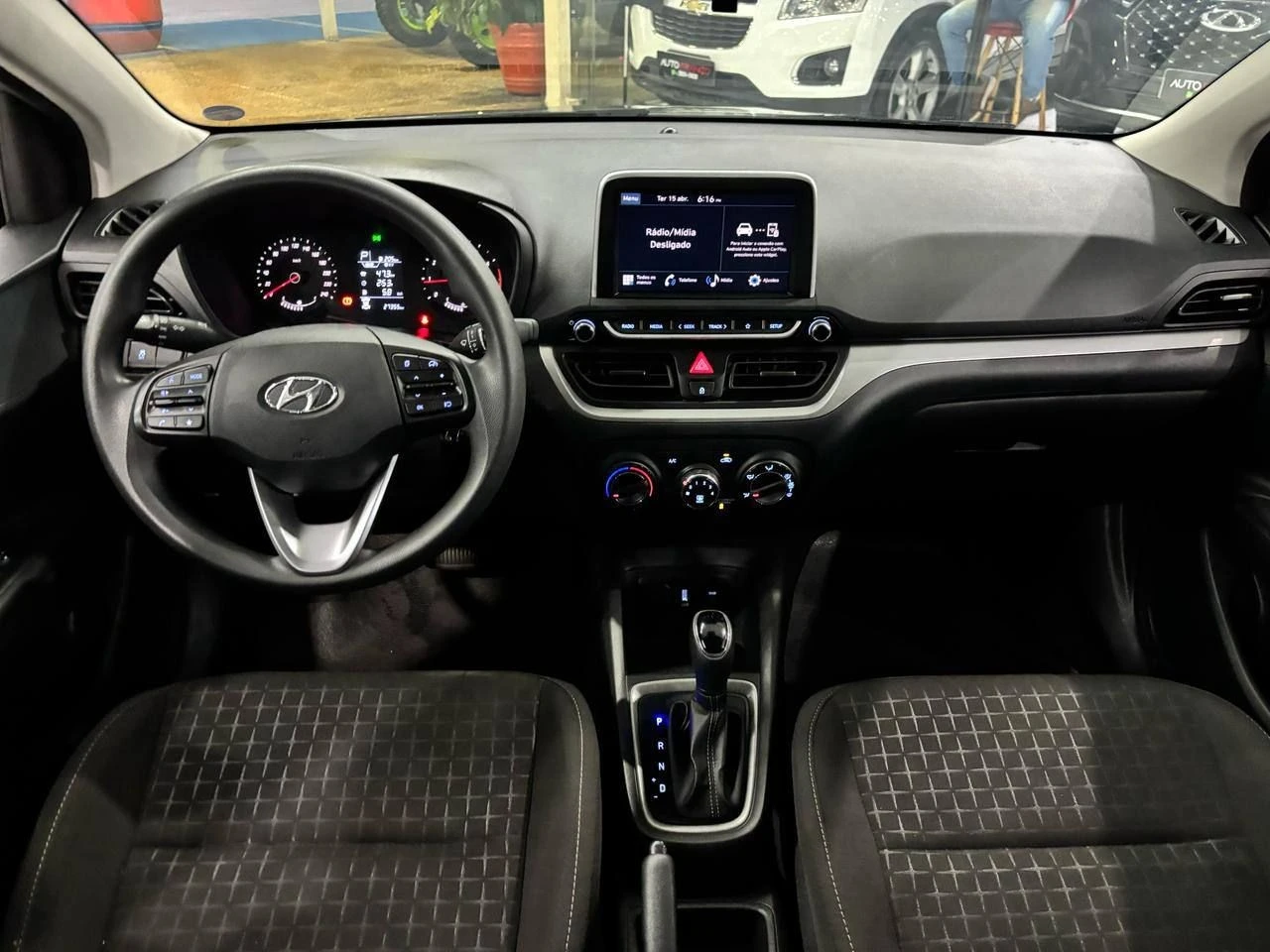 HYUNDAI HB20