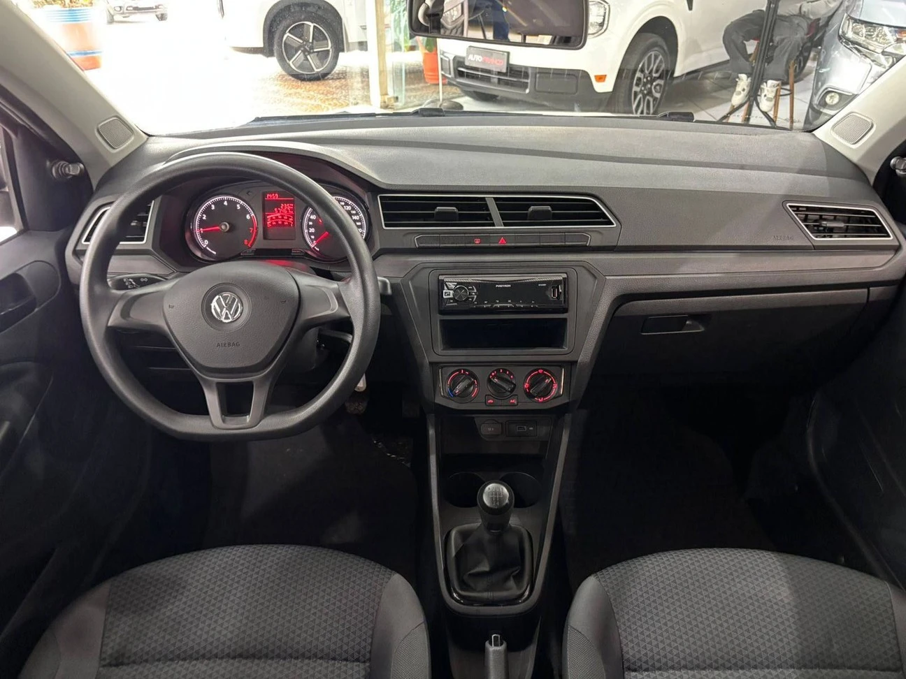 VOLKSWAGEN VOYAGE