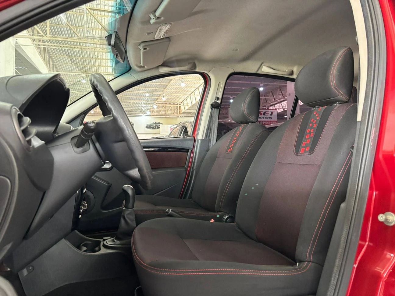 RENAULT SANDERO
