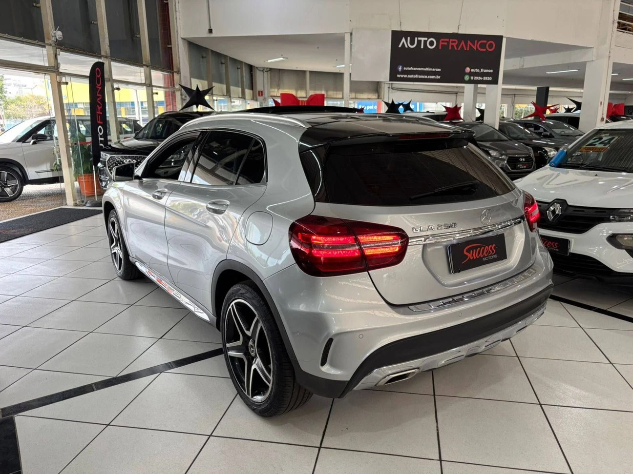 MERCEDES-BENZ GLA 250