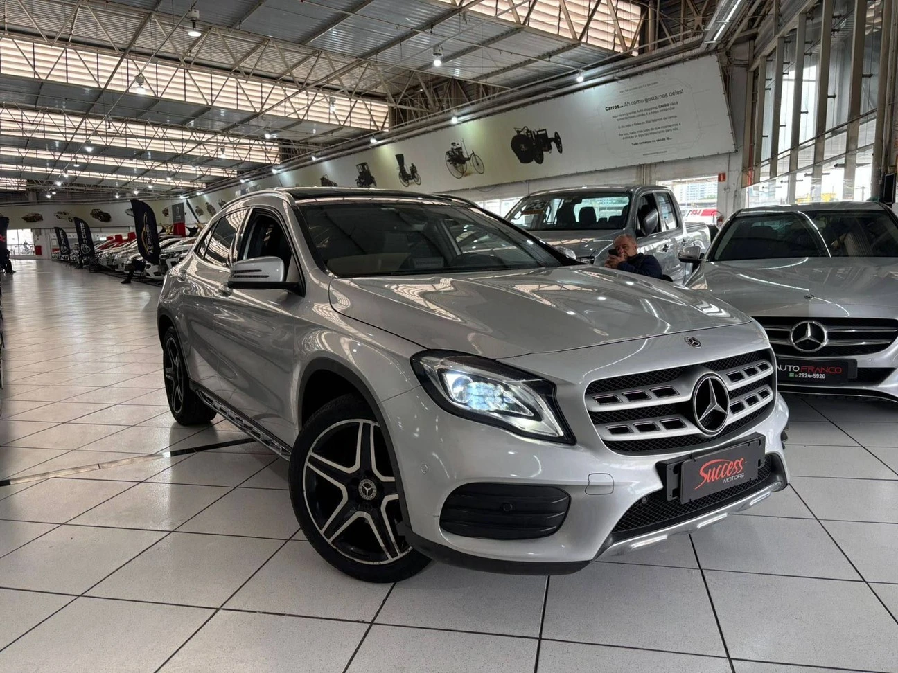MERCEDES-BENZ GLA 250