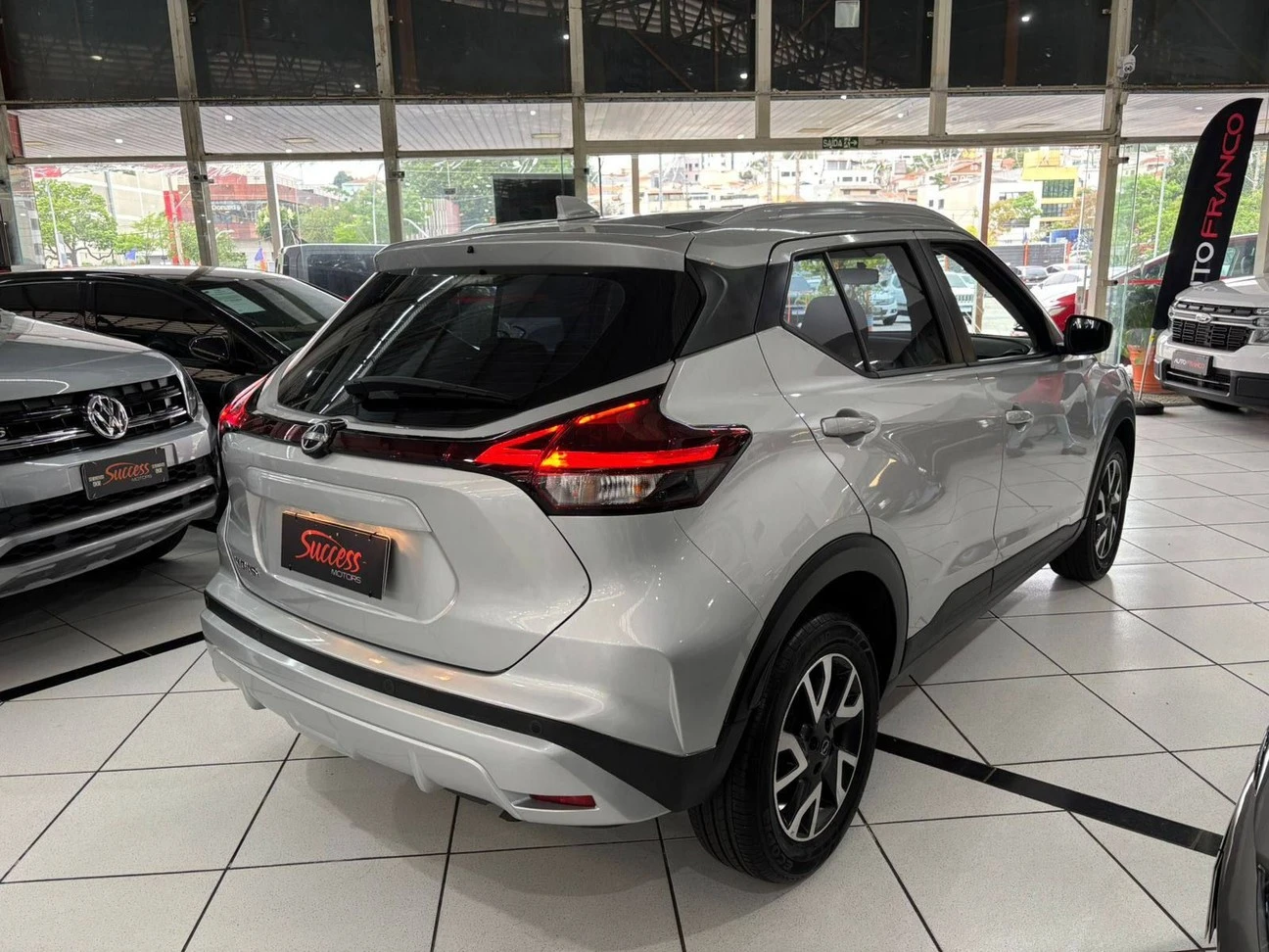 NISSAN KICKS