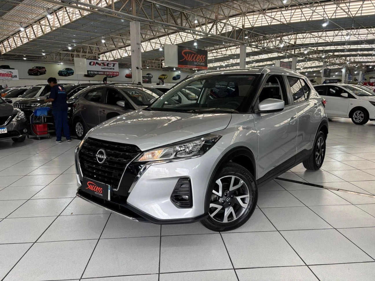 NISSAN KICKS