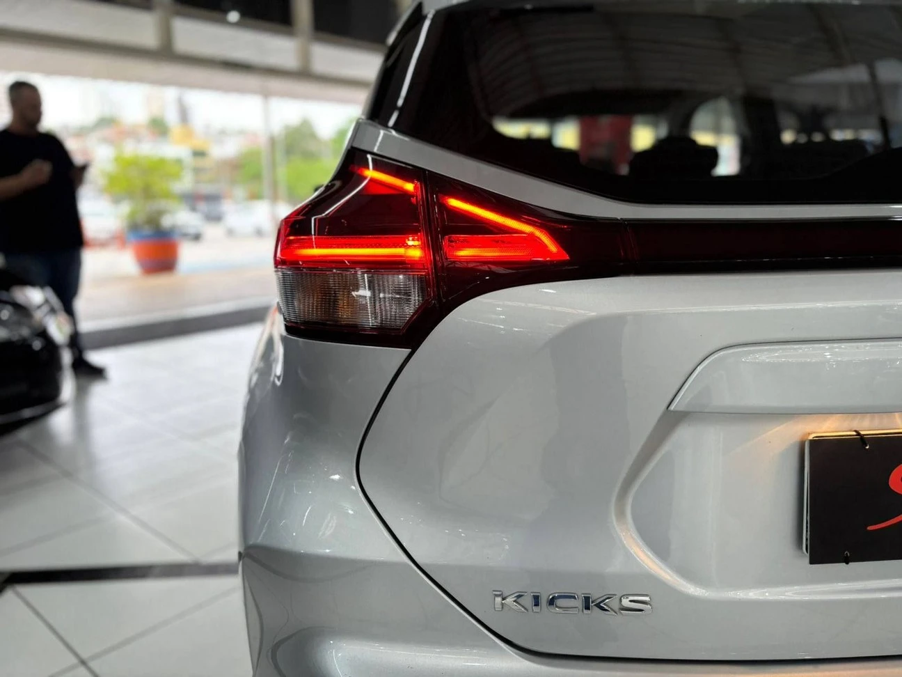 NISSAN KICKS