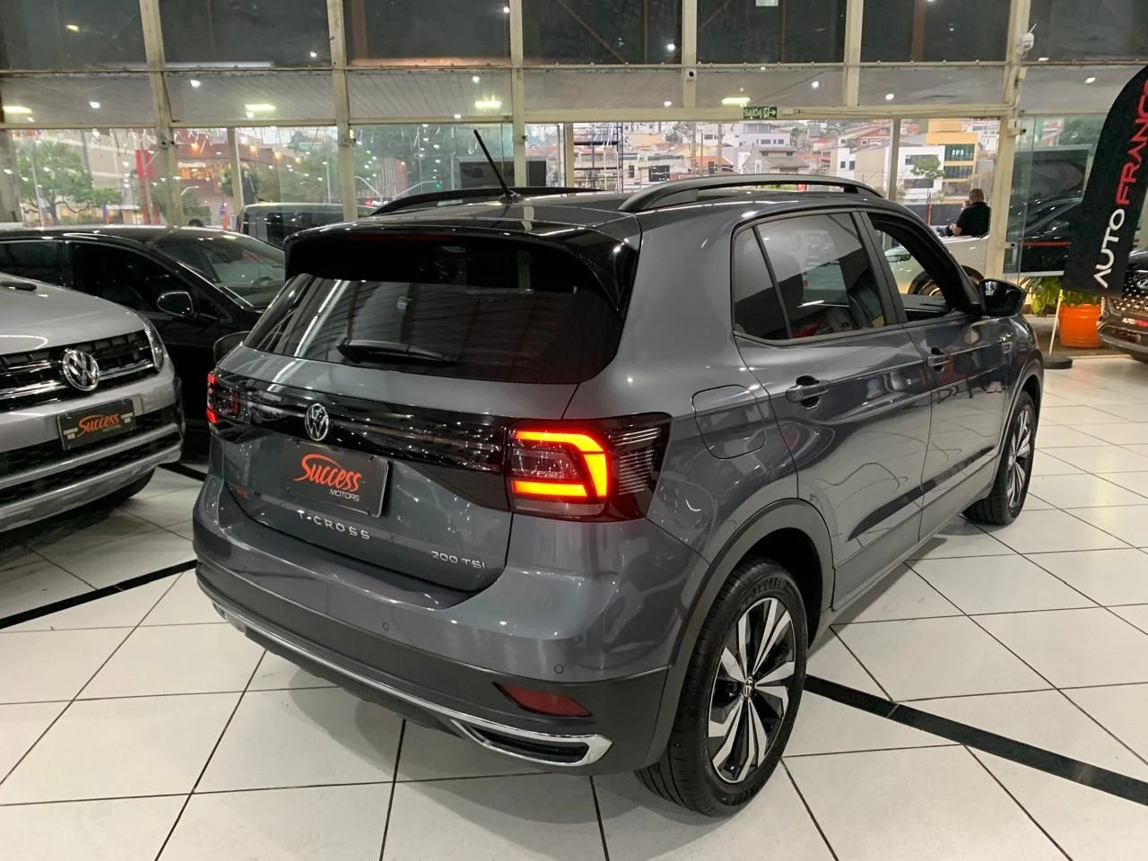 VOLKSWAGEN T-CROSS
