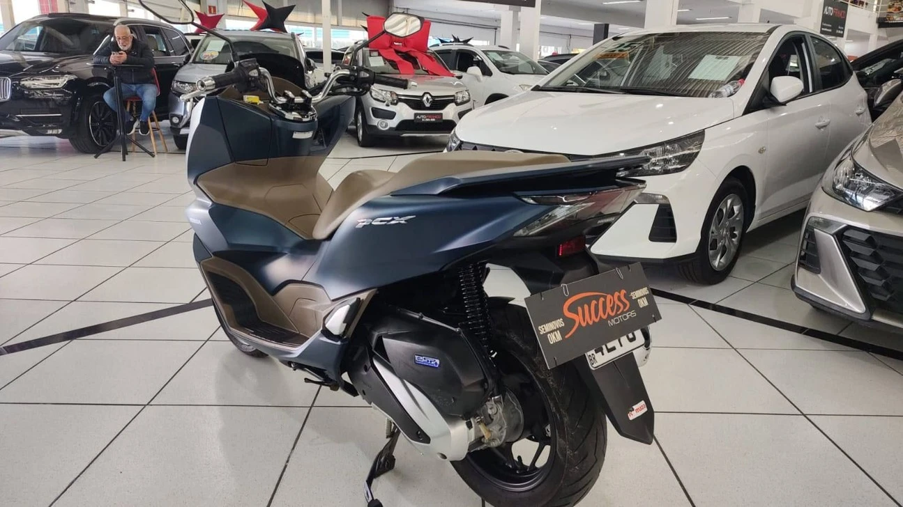 HONDA PCX DLX