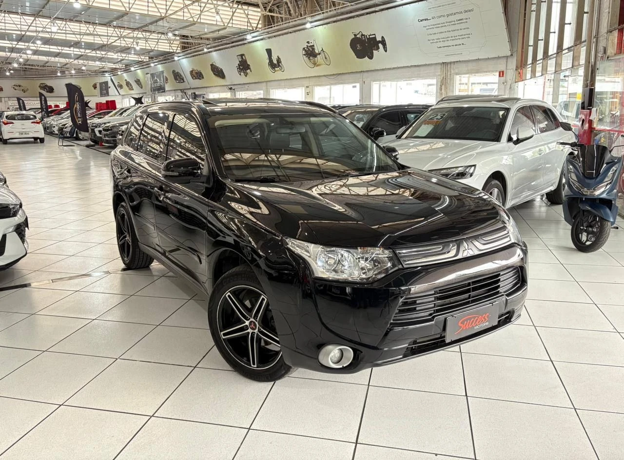 MITSUBISHI OUTLANDER