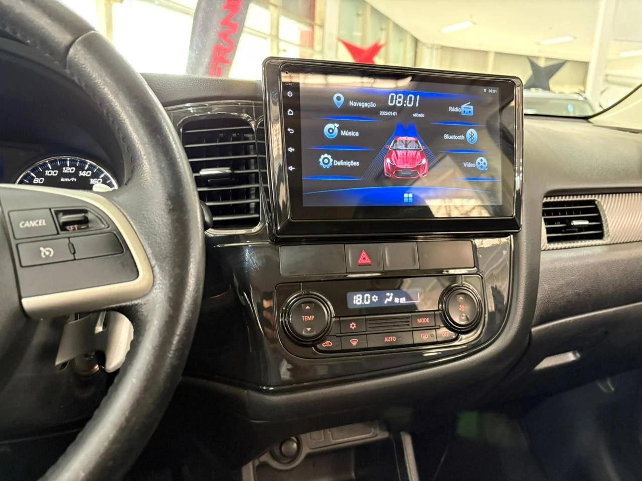 MITSUBISHI OUTLANDER