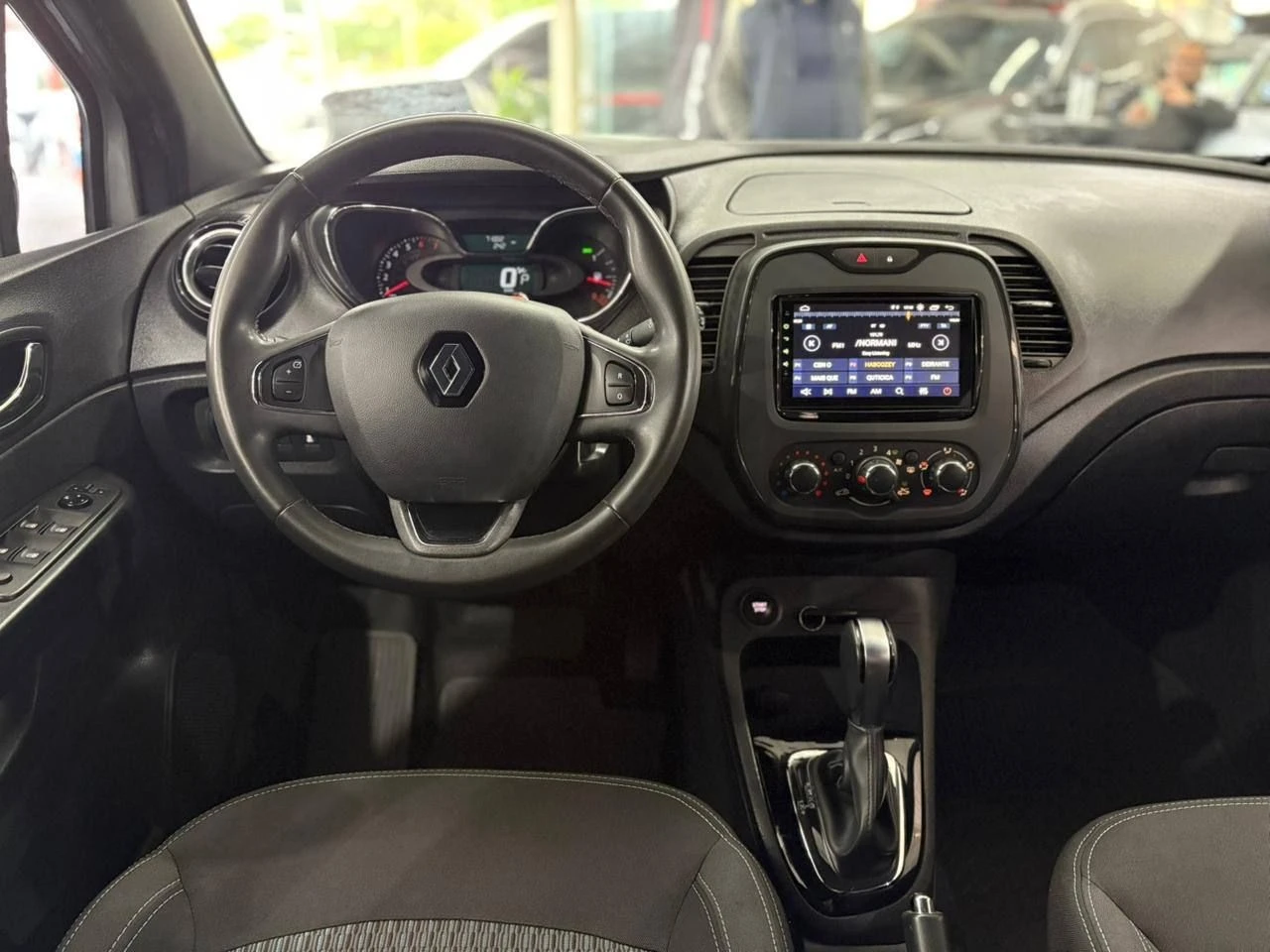 RENAULT CAPTUR
