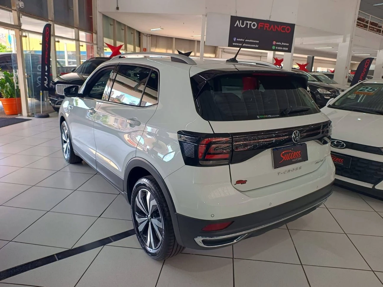 VOLKSWAGEN T-CROSS
