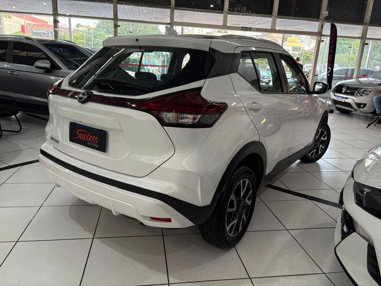 NISSAN KICKS