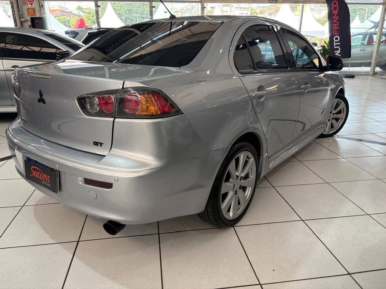 MITSUBISHI LANCER