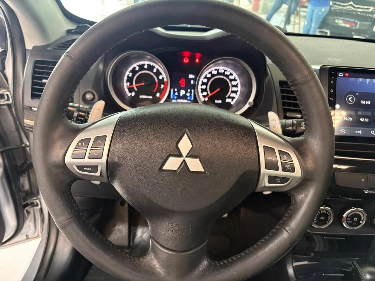 MITSUBISHI LANCER
