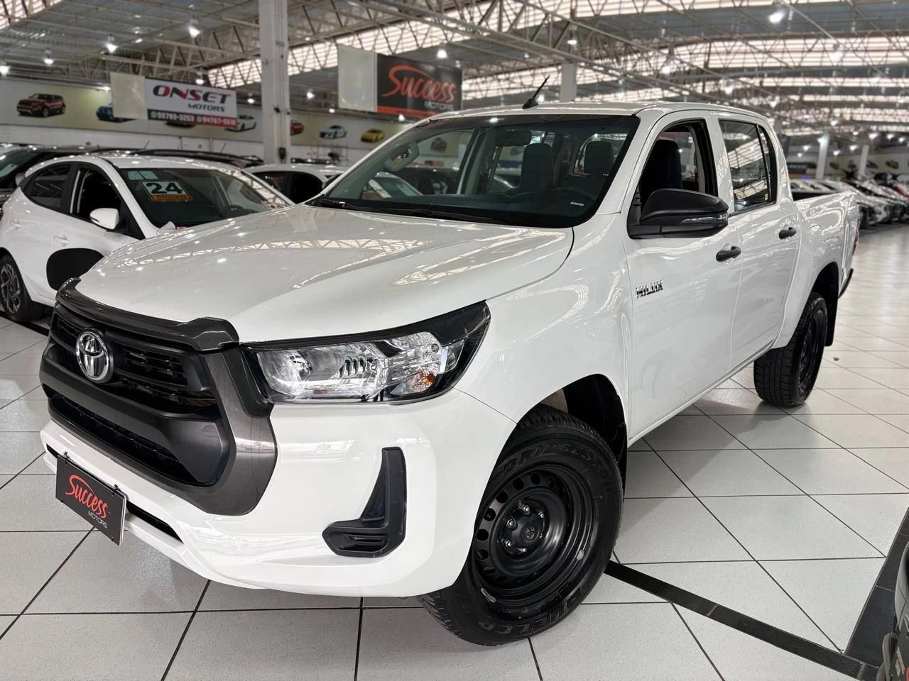 TOYOTA HILUX