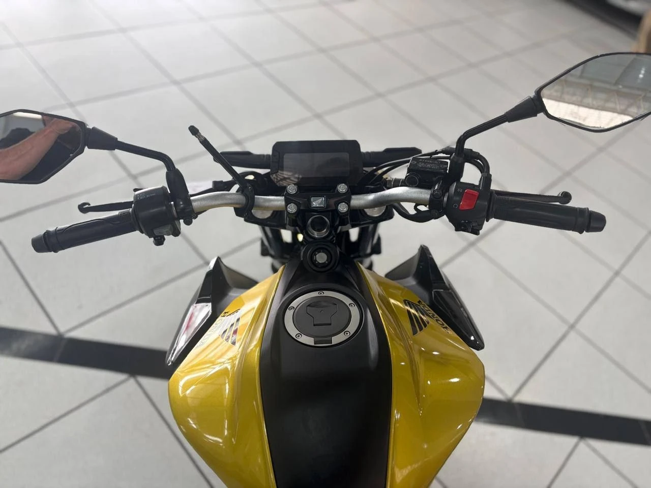 HONDA CB 300F TWISTER CBS