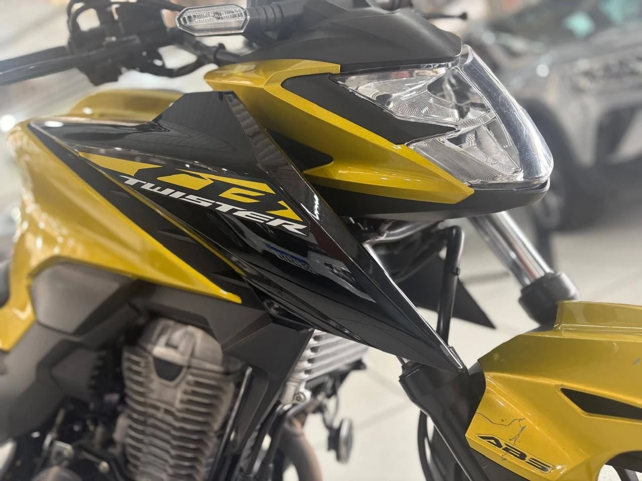 HONDA CB 300F TWISTER CBS