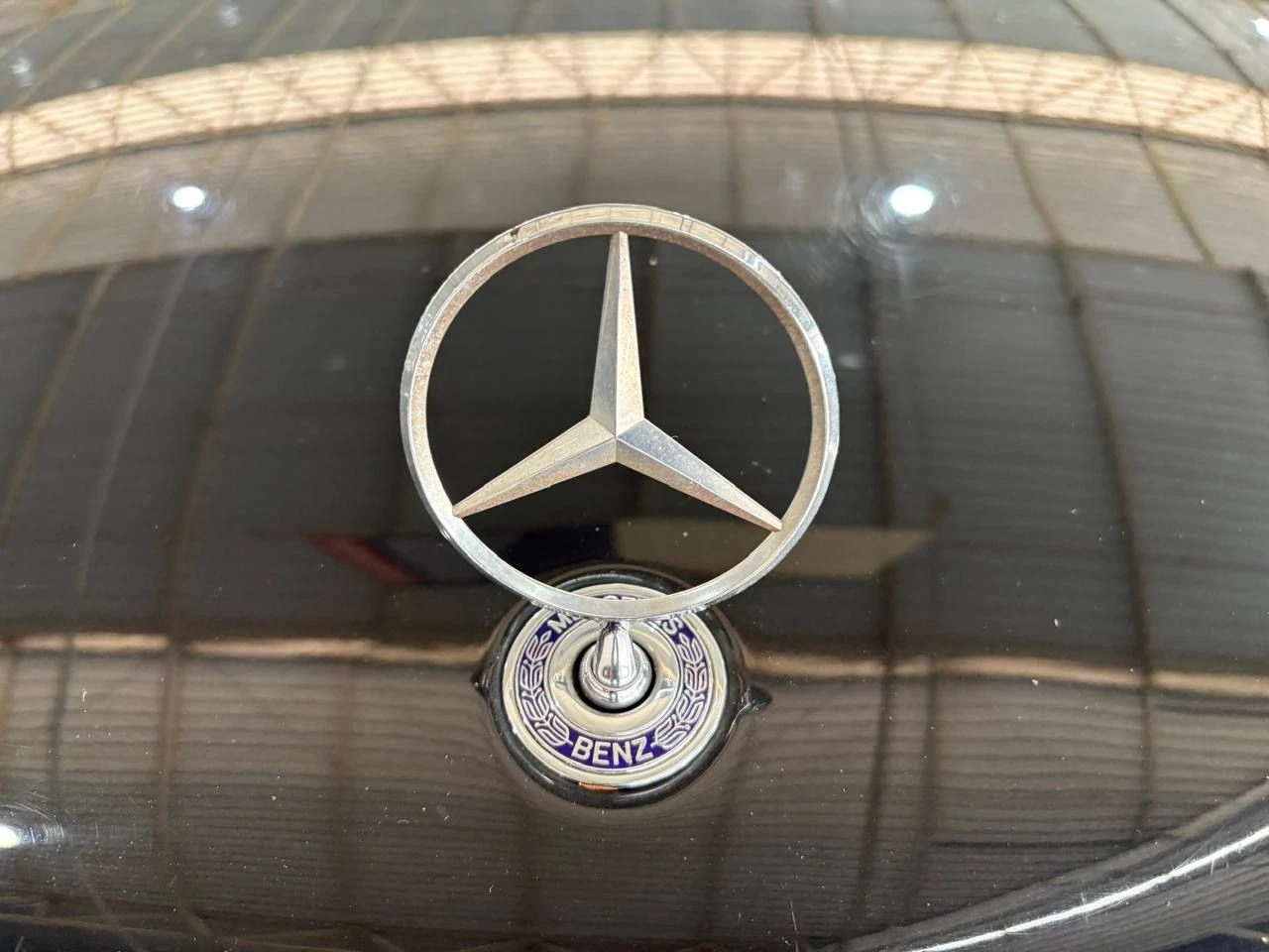 MERCEDES-BENZ C 320