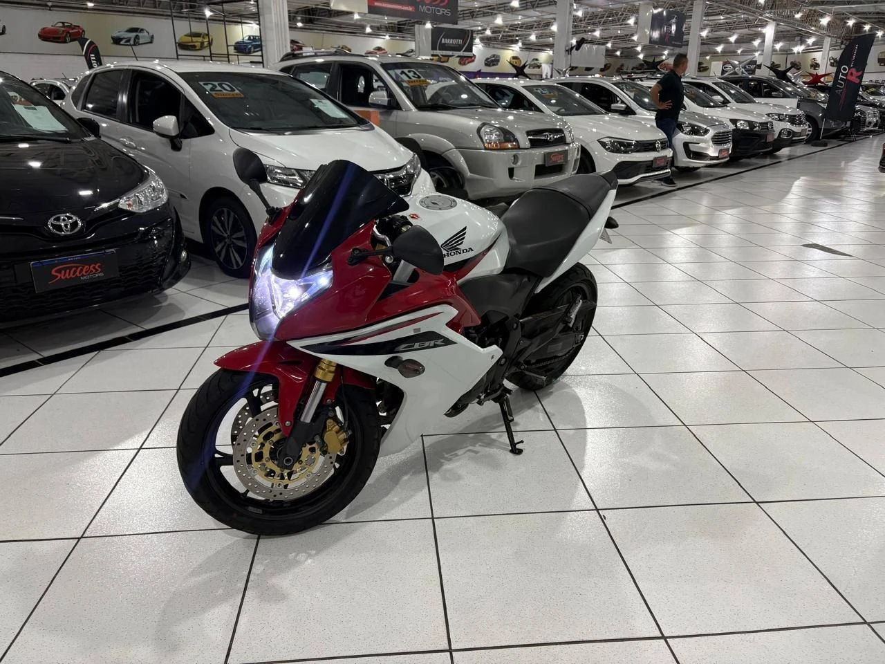 HONDA CBR 600F