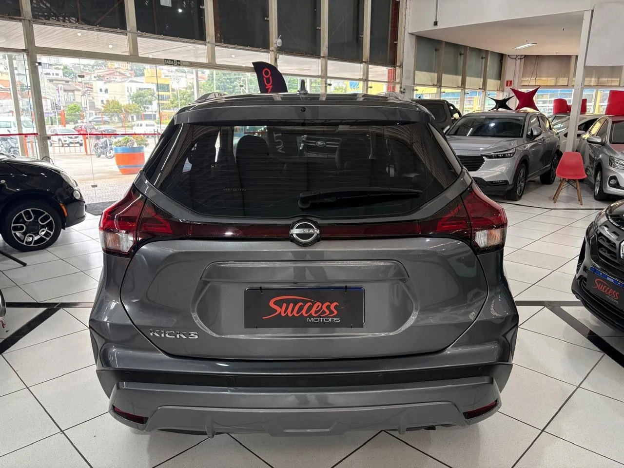 NISSAN KICKS