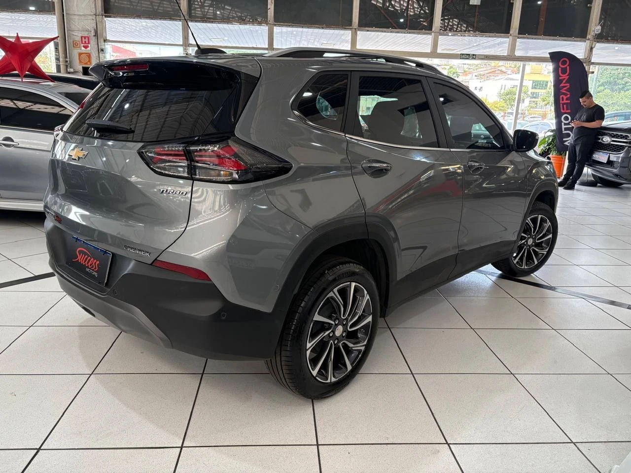 CHEVROLET TRACKER