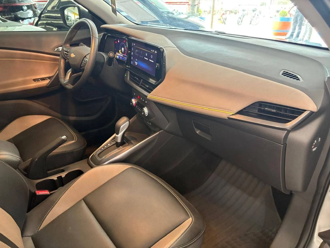 CHEVROLET TRACKER